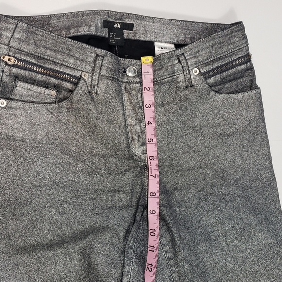 H&M Silver Metallic Wax Sheen Skinny Ankle Jeans Size 6 Gray Zip Ankle Stretchy - Picture 11 of 11